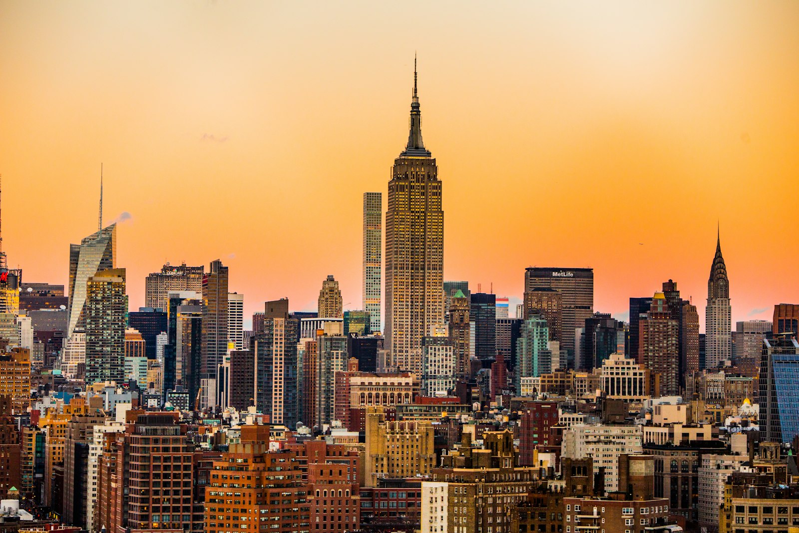 DV-2027 Diversity Visa Lottery for African applicants New York skyline