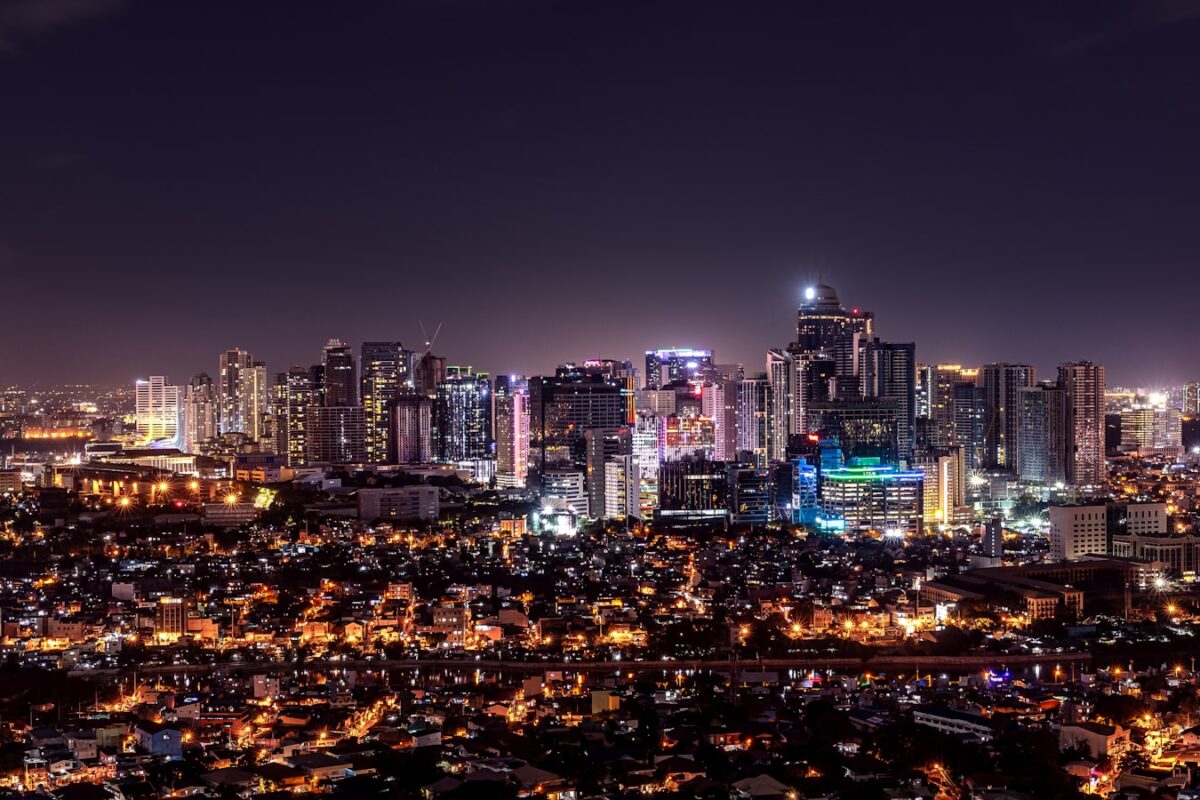 Visa-free countries for Filipinos — Manila skyline