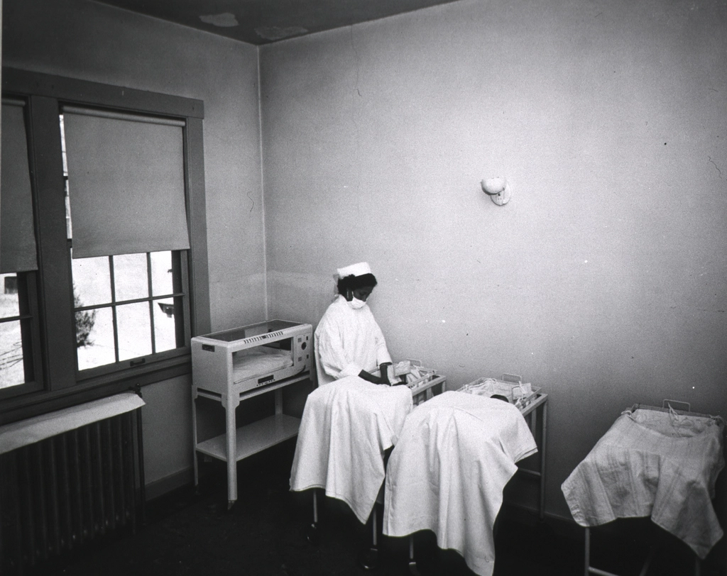 Hospital nursery ward similar to the one hit by the Pakistan hospital nursery fire
