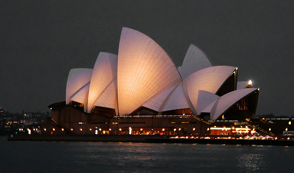 Australia working holiday visa Sydney Opera House