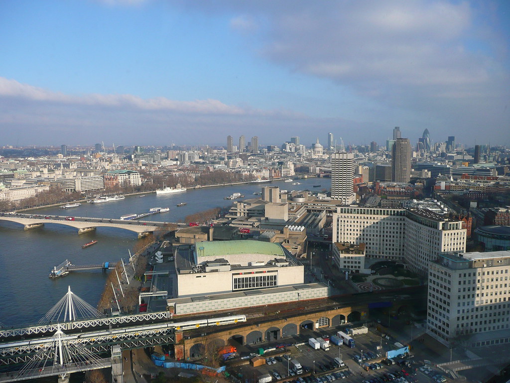 London skyline, the destination behind the Chevening scholarship deadline