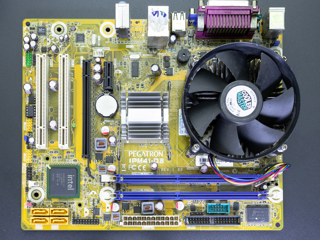 Motherboard memory slots affected by the global memory shortage