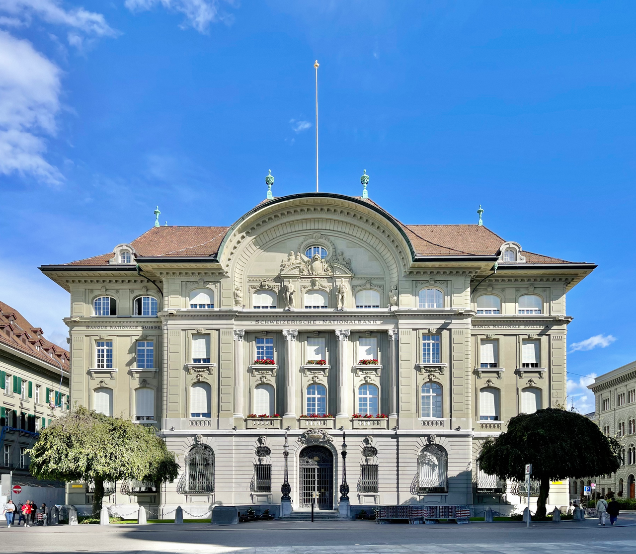 Swiss National Bank headquarters in Bern, seat of the Swiss National Bank decision