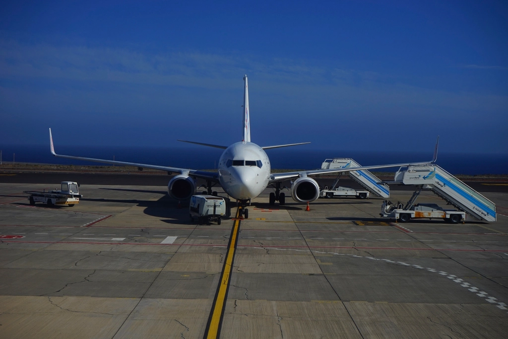 UK airport travel disruption