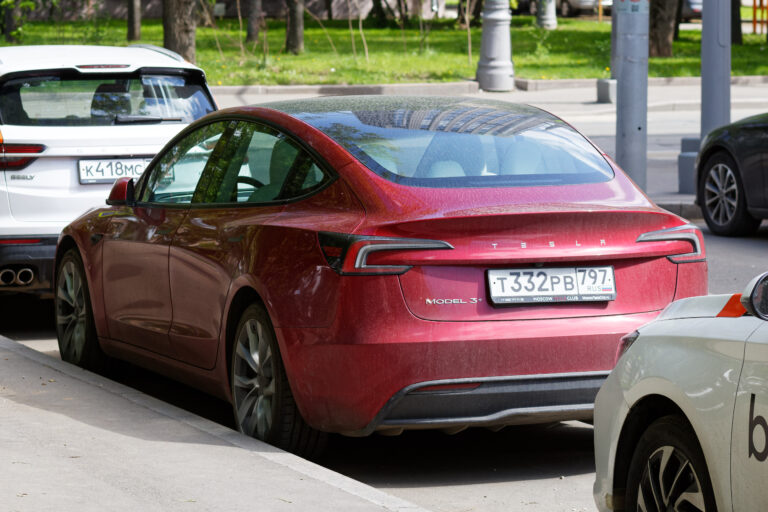 Tesla Just Beat Every Analyst’s Guess by 24,500 Cars. Here’s the Catch